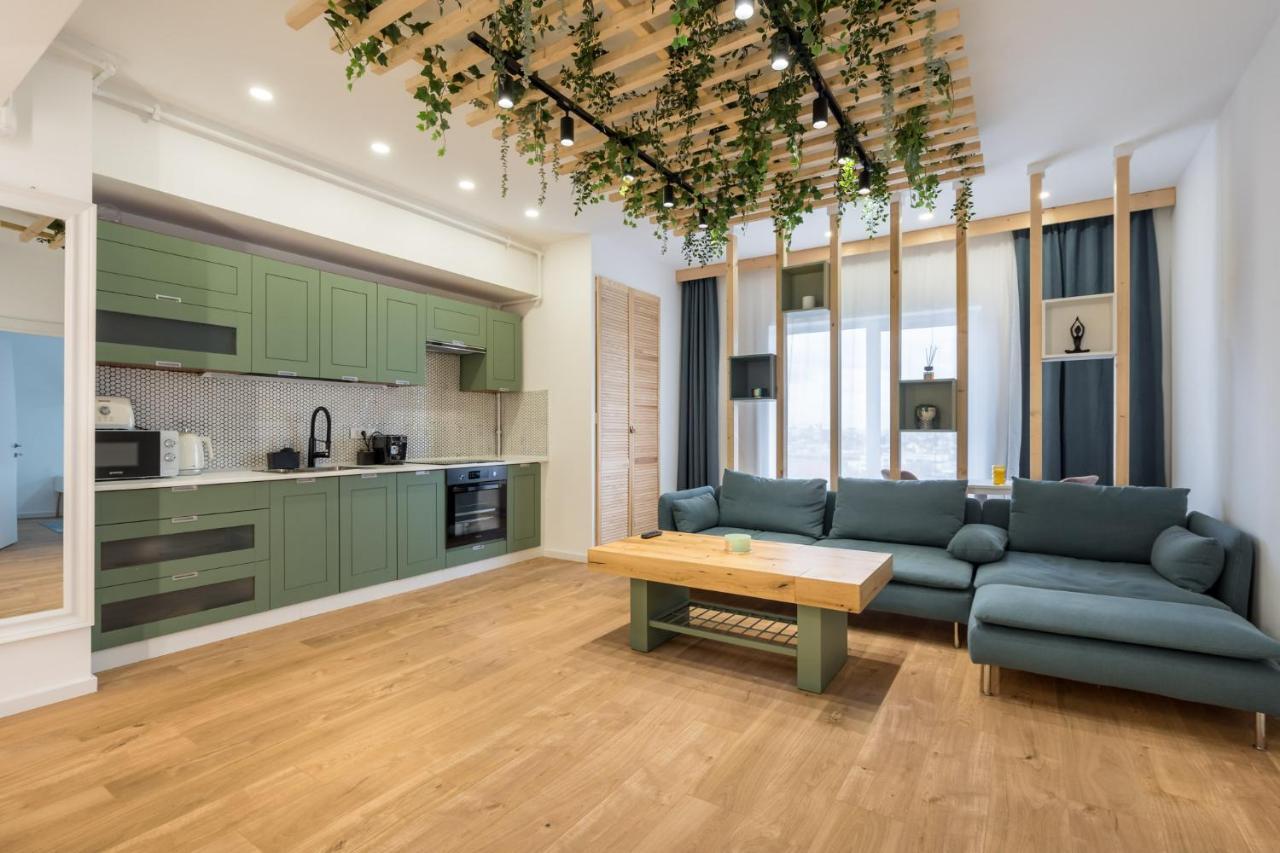 Jungle Escape - Luxe 1-Br Haven In Bucharest Διαμέρισμα Εξωτερικό φωτογραφία